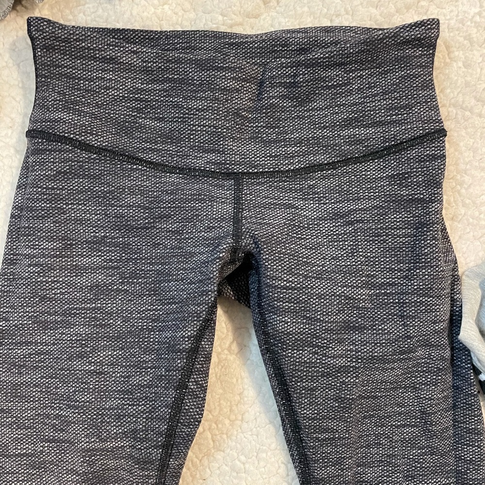lululemon LEGGINGS!